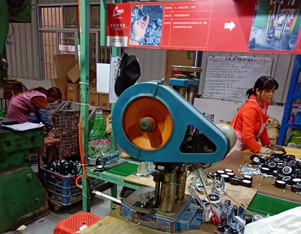 工業腳輪生產廠家車（chē）間